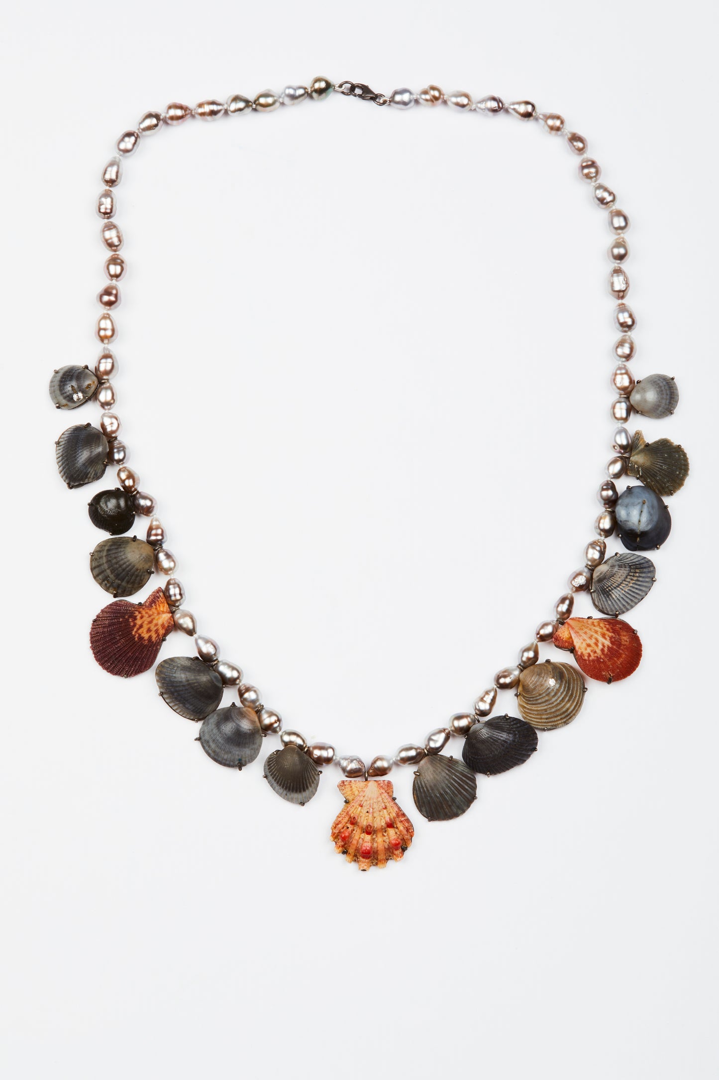 Tahitian Keshi Pearls, Diamonds with Shells