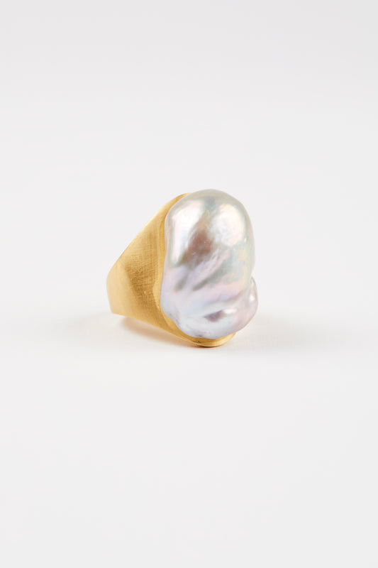 South Sea Pearl in Yellow Gold