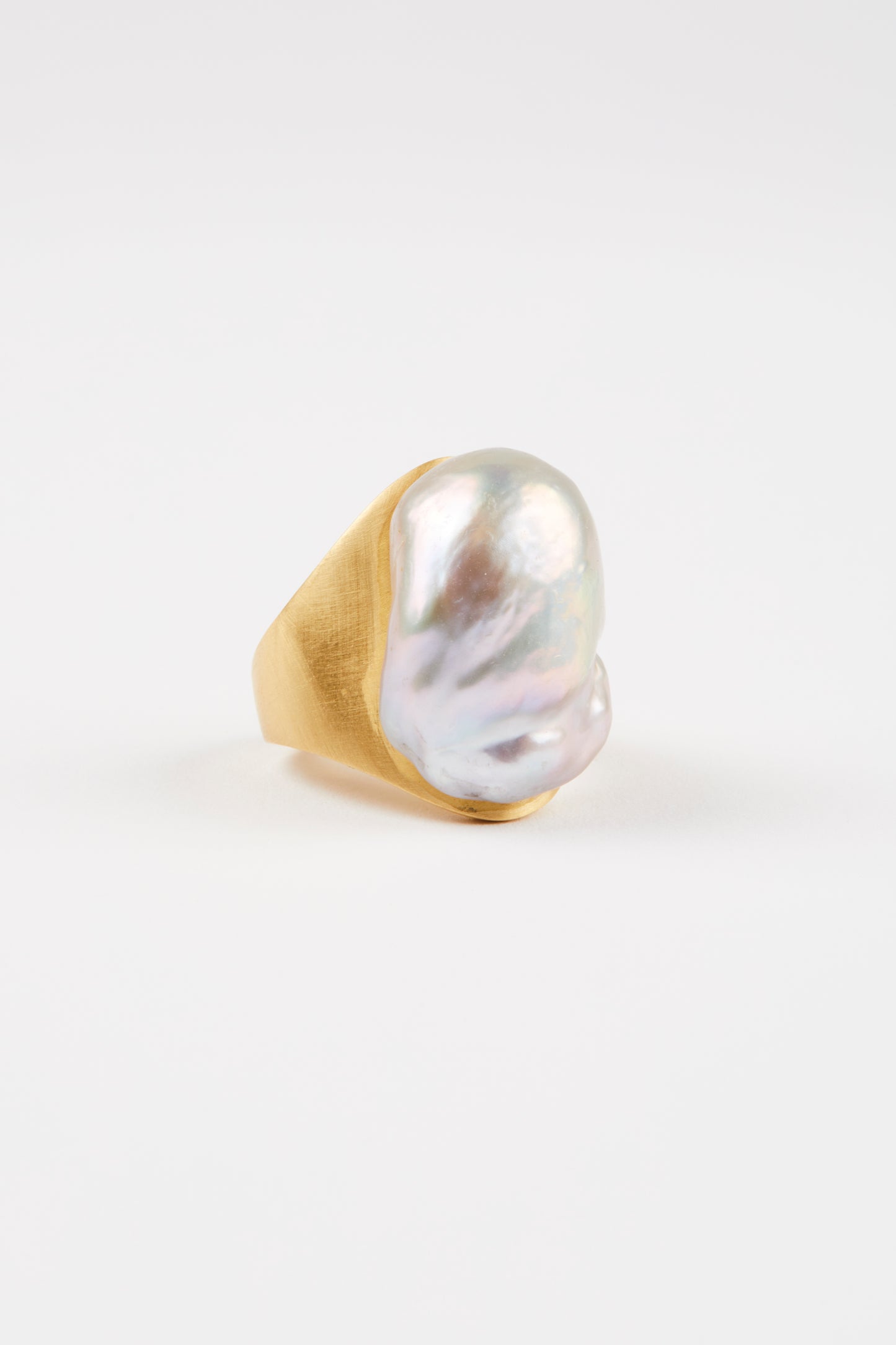 South Sea Pearl in Yellow Gold